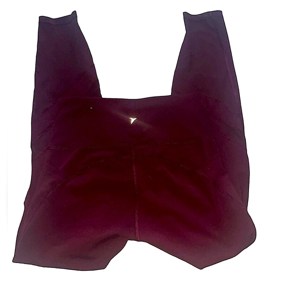 Old Navy Athletic Leggings - Picture 2 of 3